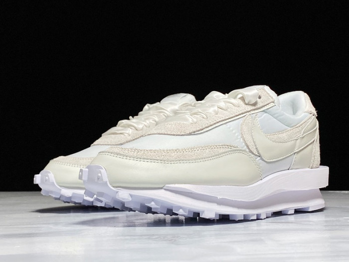 Nike LD Waffle Sacai White Nylon BV0073-101 - CCSHOES