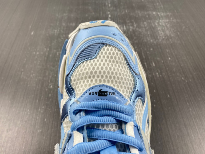 BALENCIAGA Runner SNEAKER 677403 W3RB2 9744 - CCSHOES