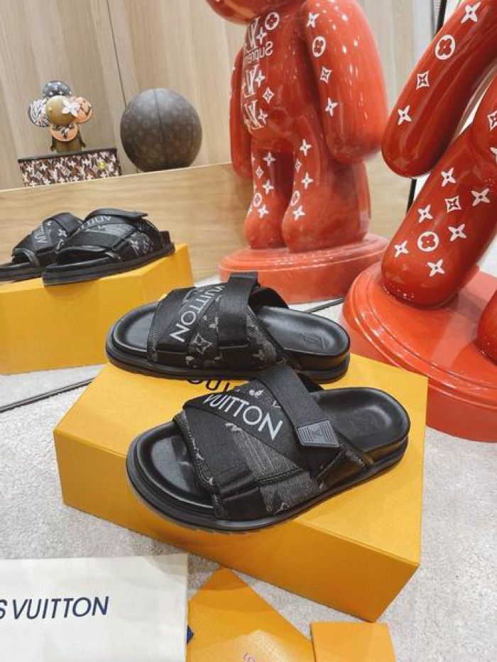 LV SLIPPERS - CCSHOES