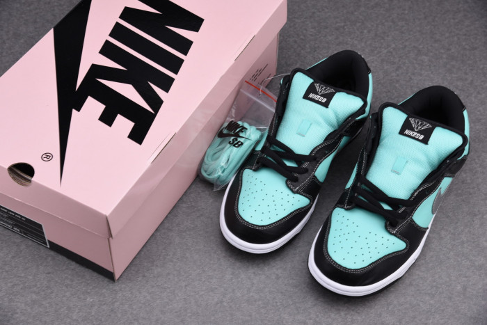 Nike Dunk SB Low Diamond Supply Co. "Tiffany" 304292-402 - CCSHOES