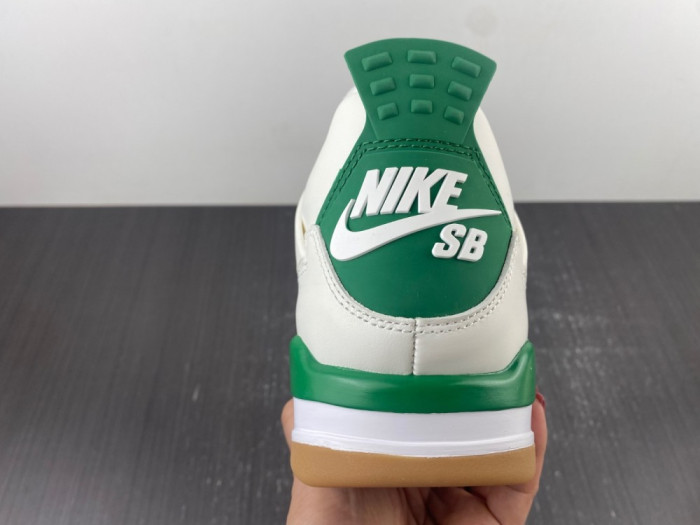 Nike SB x Air Jordan 4 ‘Pine Green’ DR5415-103 - CCSHOES