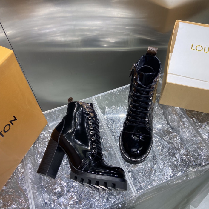 LOUS VUITON BROWN STAR TRAIL ANKLE BOOTS - CCSHOES