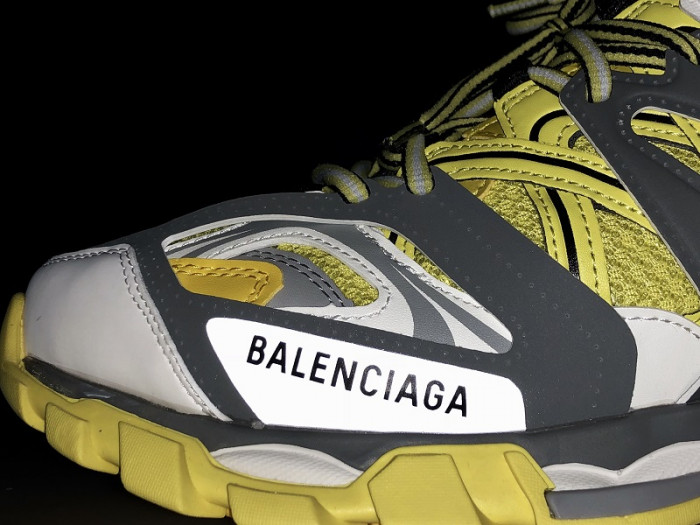 BLCG Track Yellow 542023 W1GB1 7184 - CCSHOES
