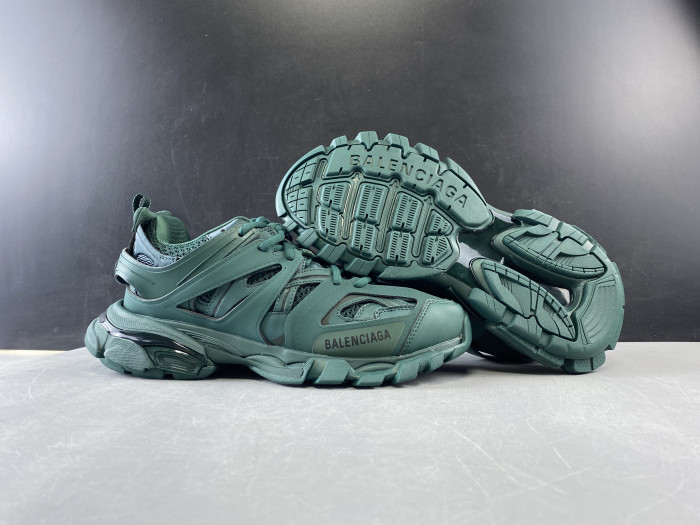 BLCG Track 3.0 542023 W2LA1 3004 - CCSHOES