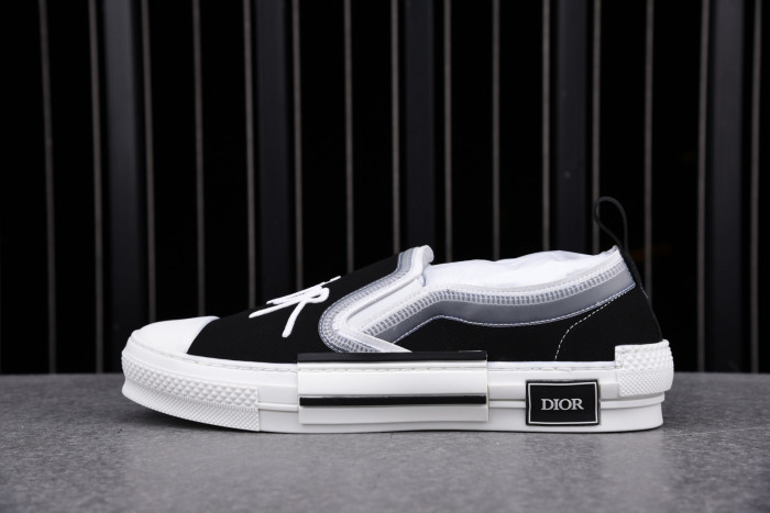 DR Homme Kaws Sneaker - CCSHOES