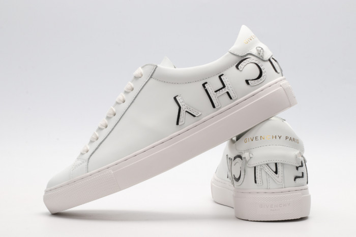 Givench LOW-TOP SNEAKER - CCSHOES