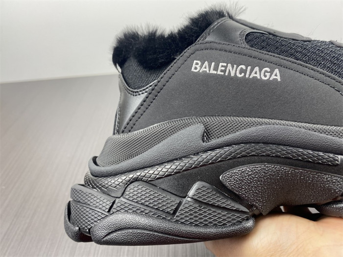 BLCG TRIPLE S SNEAKER 68563 W3CQ5 1000 - CCSHOES