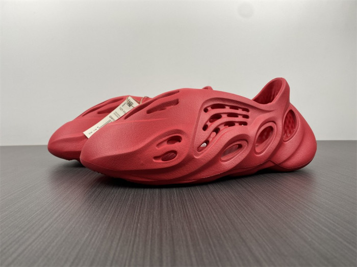 Adidas Yeezy Foam Red CW3355 - CCSHOES