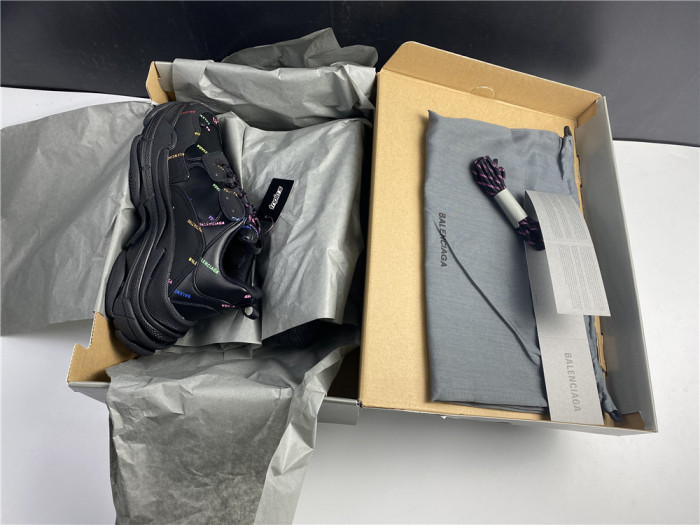 BLCG SNEAKER TRIPLE.S.524033 W2FA1 1210 - CCSHOES