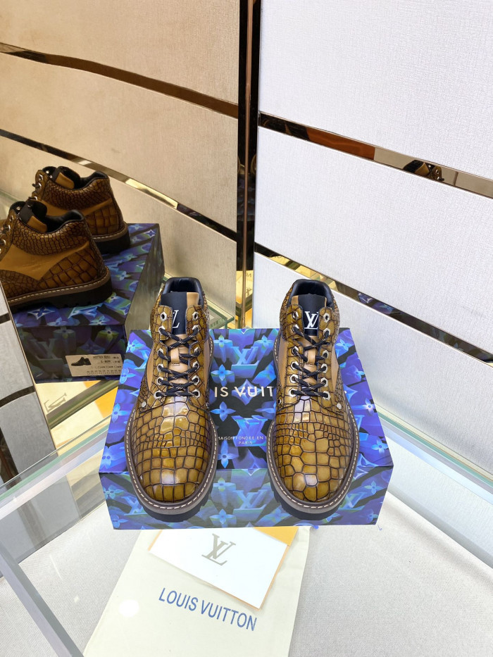 LOUS VUITON BOOTS - CCSHOES