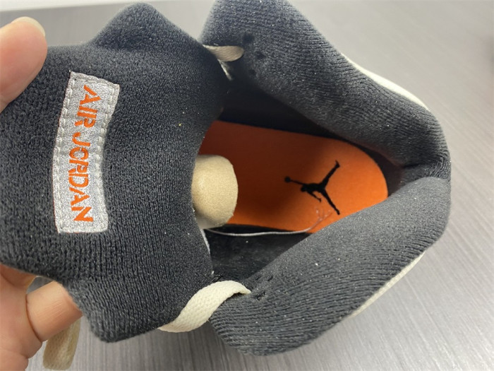 Jordan 5 Retro Total Orange DC1060-100 - CCSHOES