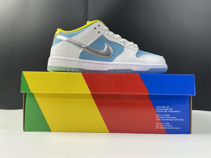 FTC x Nike SB Dunk Low DH7687-400 - CCSHOES
