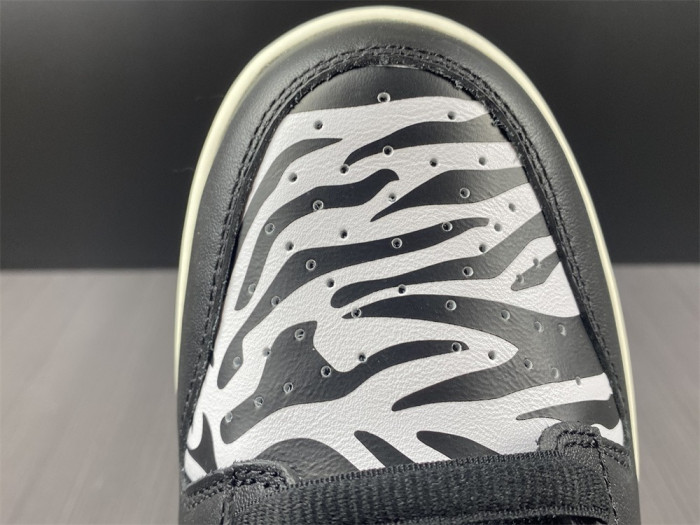 Quartersnacks x Dunk Low SB 'Little Debbie’s Zebra Cakes' DM3510-001 - CCSHOES