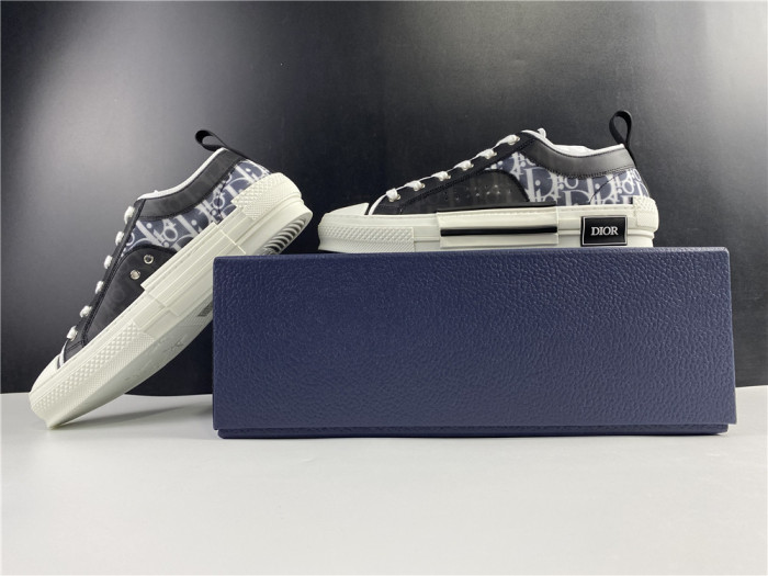 DR B23 Low Top Oblique Sneaker Black & White - CCSHOES