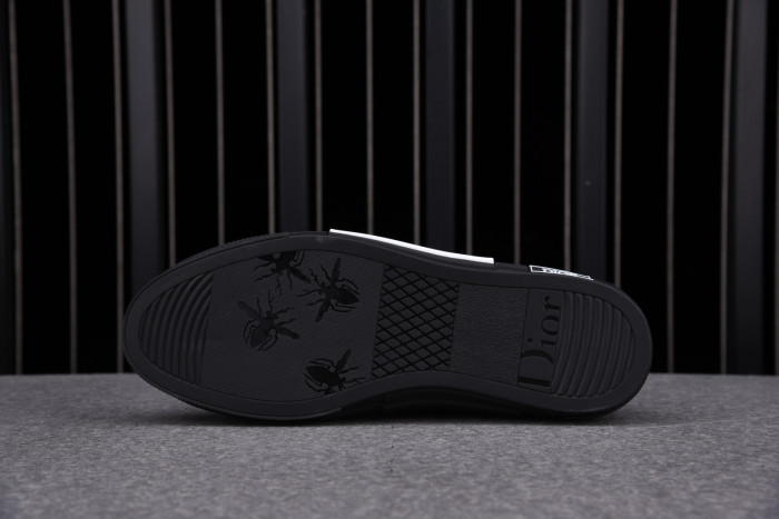 DR Homme Kaws - CCSHOES