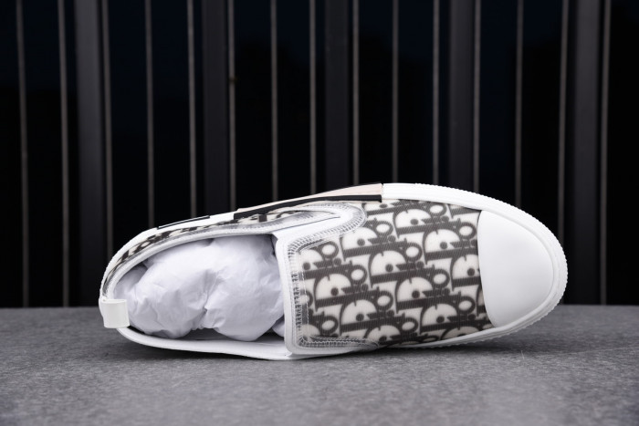 DR Homme Kaws Sneaker Black & White - CCSHOES