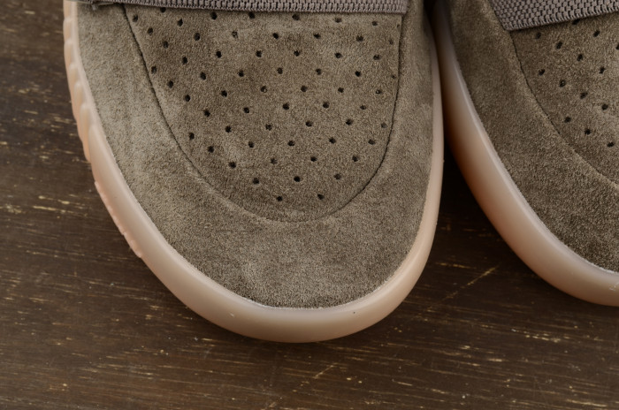 adidas Yeezy 750 Boost Light Brown BY2456 - CCSHOES