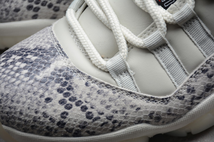 Air Jordan 11 Low SE Snake Light Bone CD6846-002 - CCSHOES