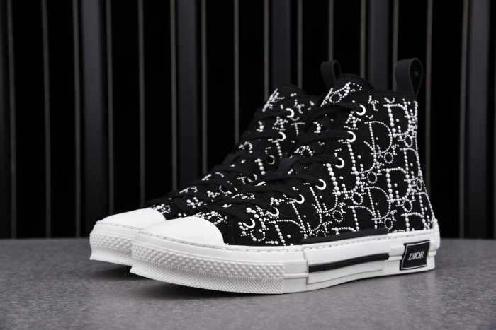 DR Homme Kaws - CCSHOES