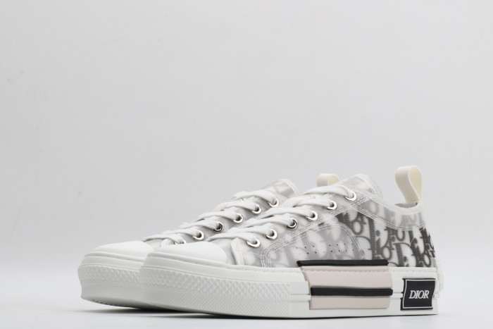 DR B23 Oblique Low Top Sneakers - CCSHOES