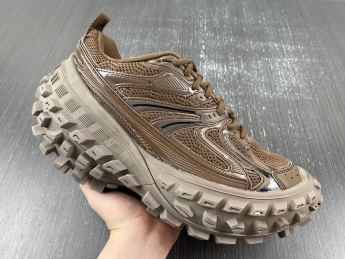 BLCG DEFENDER SNEAKER 685613-W2RB5 2408 - CCSHOES