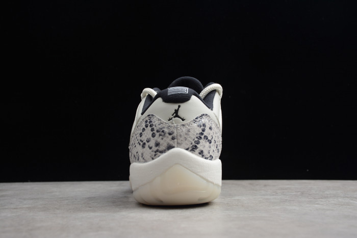 Air Jordan 11 Low SE Snake Light Bone CD6846-002 - CCSHOES