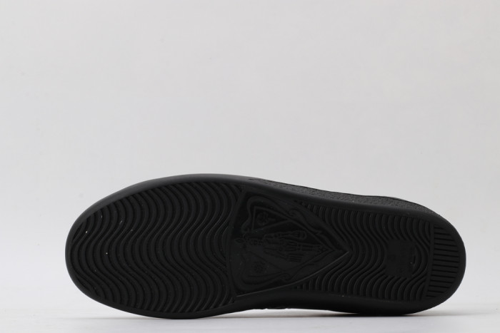GUCC LOW-TOP SNEAKER - CCSHOES