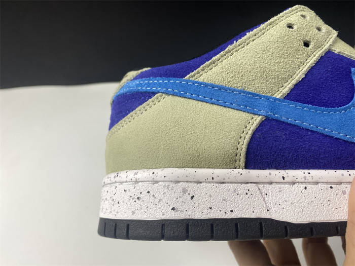 Nike Dunk Low SB Celadon BQ6817-301 - CCSHOES