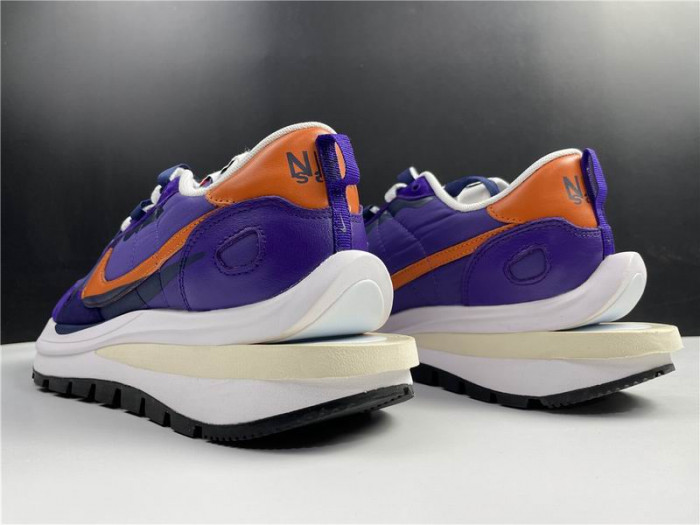 Nike Vaporwaffle sacai Dark Iris DD1875-500 - CCSHOES