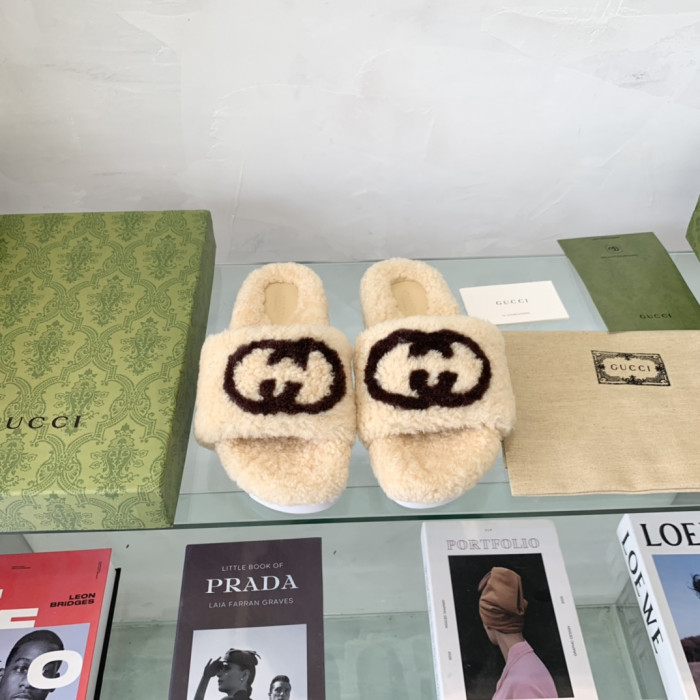 GUCC SLIPPER - CCSHOES