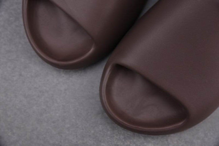 Adidas Yeezy Slide Soot G55495 - CCSHOES