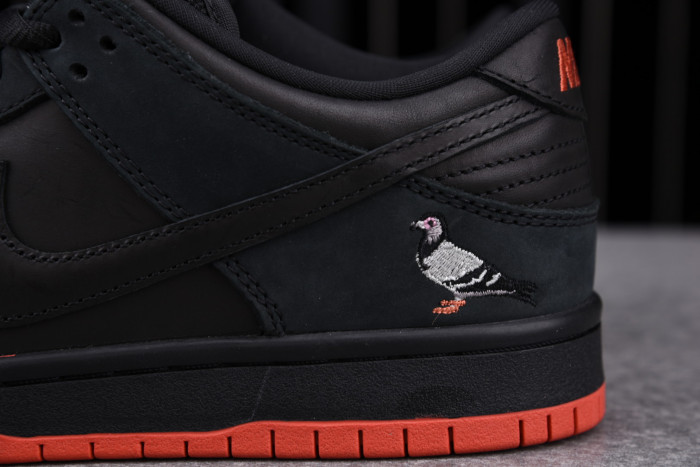 Nike SB Dunk Low Black Pigeon 883232-008 - CCSHOES