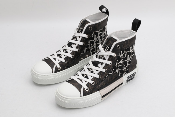 DR B23 Sneakers - CCSHOES