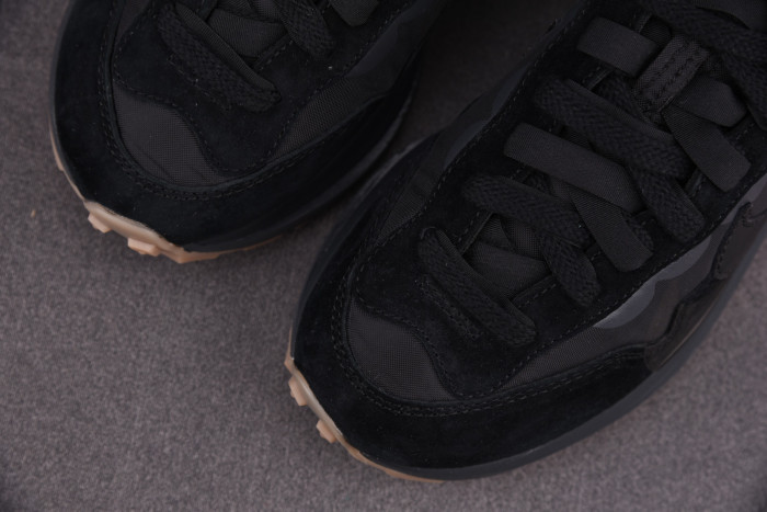 Nike Sacai x VaporWaffle 'Black Gum DD1875 001 - CCSHOES