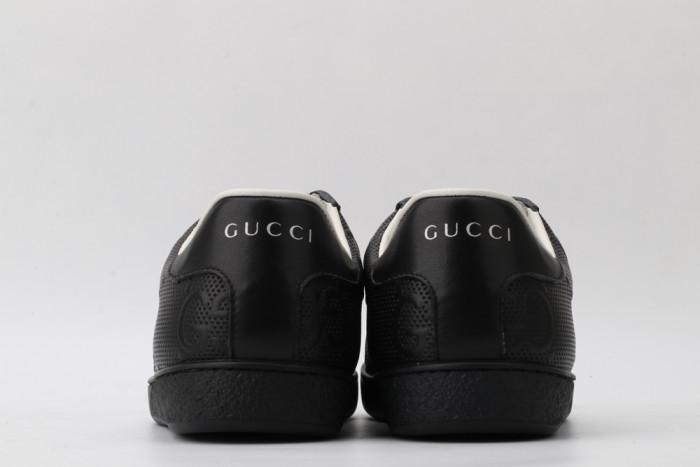 GUCC LOW-TOP SNEAKER - CCSHOES