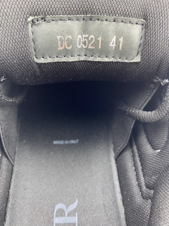 DR B30 Sneakers - CCSHOES