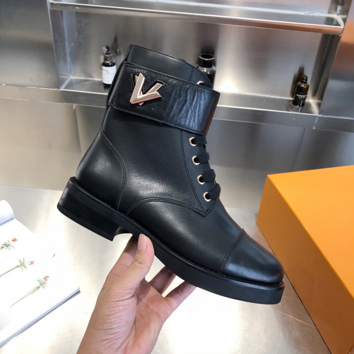 LOUS VUITON WONDERLAND FLAT RANGER BOOTS - CCSHOES