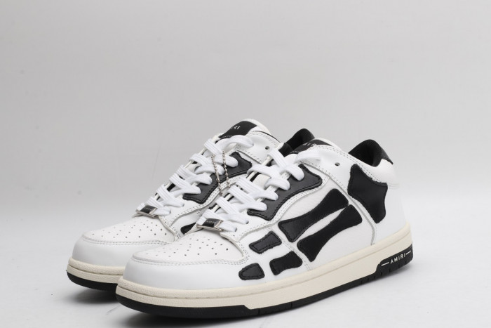AR1M1 Low-Top Sneaker - CCSHOES