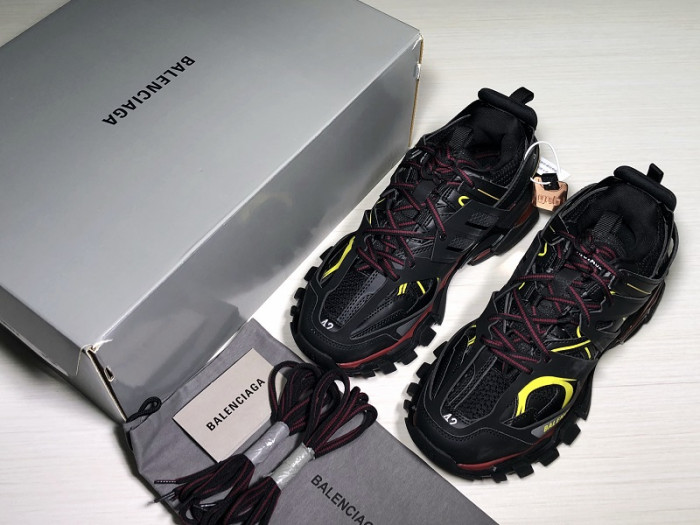 BLCG TRACK TRAINER 'BLACK BORDEAUX' 542023 W1GB1 6162 - CCSHOES