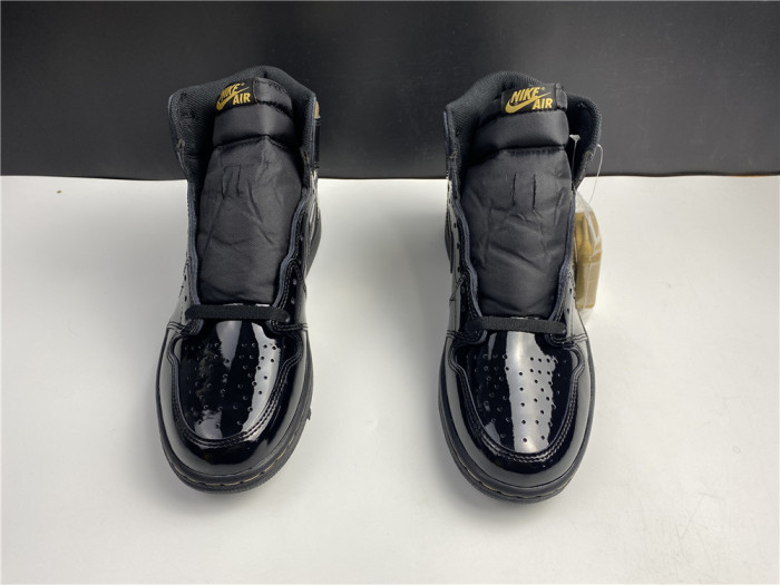 AIR JORDAN 1 RETRO HIGH BLACK METALLIC GOLD (2020) 555088-032 - CCSHOES