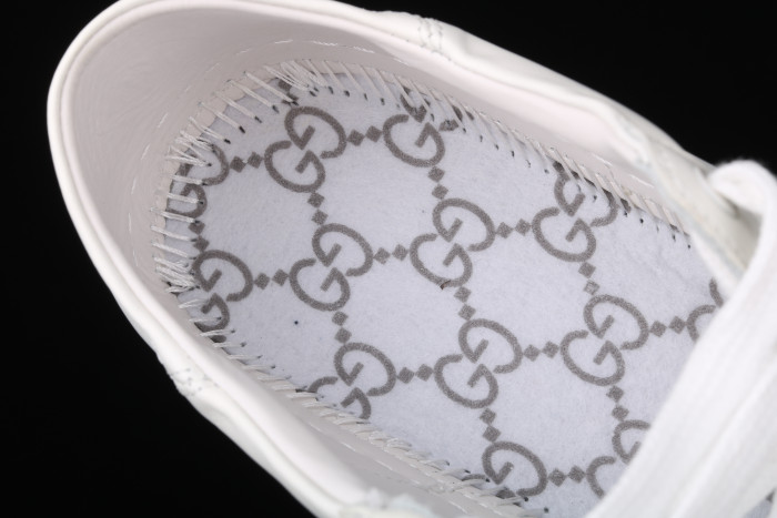 GUCC Ace Embroidered Low-Top Sneaker white with bee ‎429446 02JP0 9064 - CCSHOES