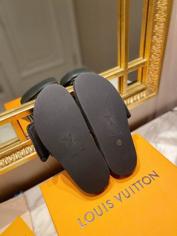 LV SLIPPERS - CCSHOES