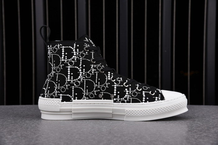 DR Homme Kaws - CCSHOES