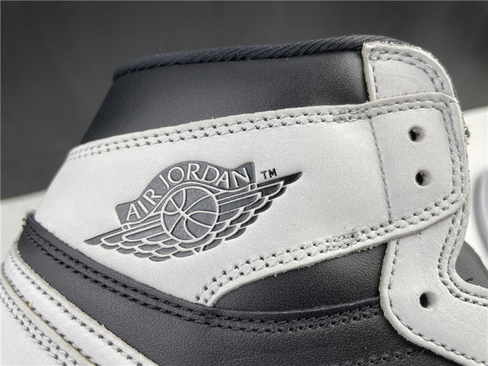 Air Jordan 1 Retro High Black White Light Smoke Grey 555088-035 - CCSHOES