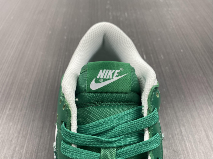 NIKE DUNK LOW ESSENTIAL PAISLEY PACK GREEN (W) DH4401-102 - CCSHOES
