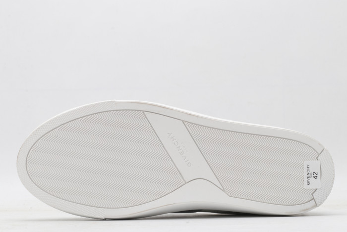 Givench LOW-TOP SNEAKER - CCSHOES