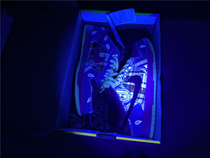 Travis Scott x Nike SB Dunk Low CT5053-001 - CCSHOES