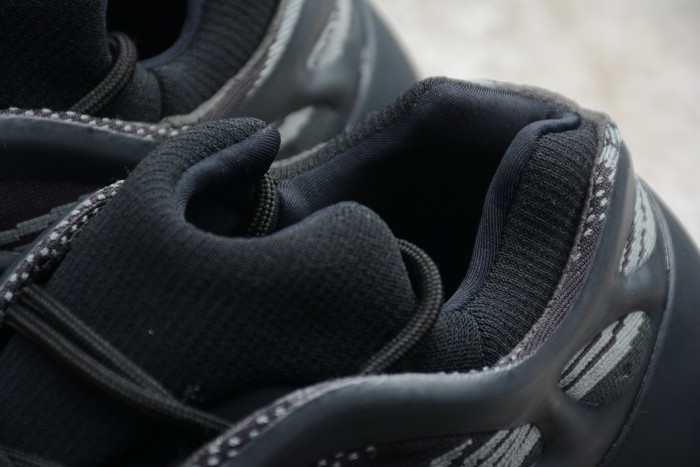 Adidas Yeezy Boost 700 V3 “Black” H67799 - CCSHOES