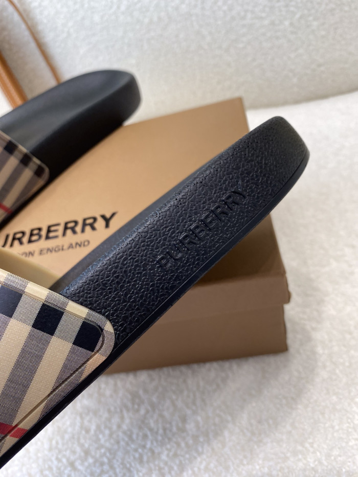 BUBERY SLIPPERS - CCSHOES