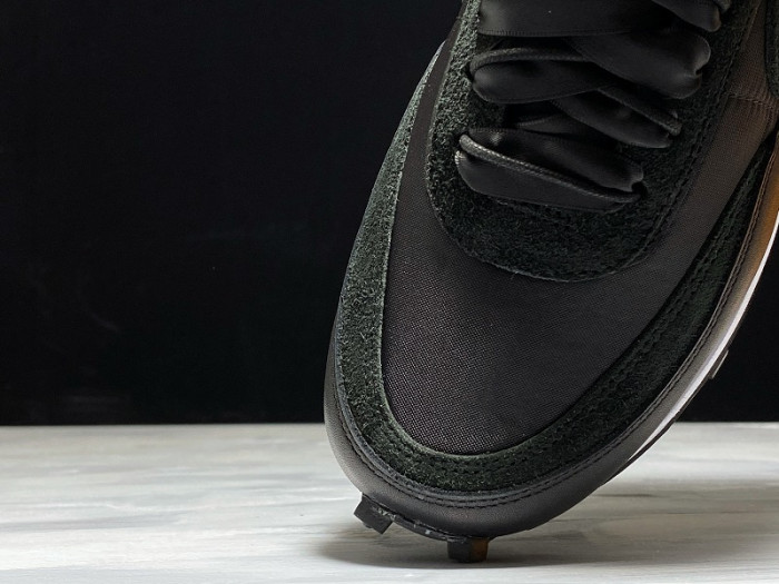 Nike LD Waffle Sacai Black Nylon BV0073-002 - CCSHOES